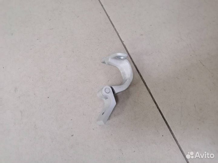 Петля двери багажника Skoda Octavia A7 2013