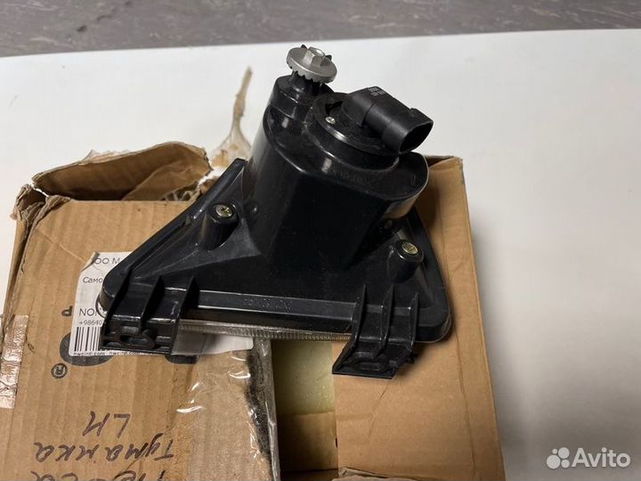 Фара противотуманная левая Ford Fiesta