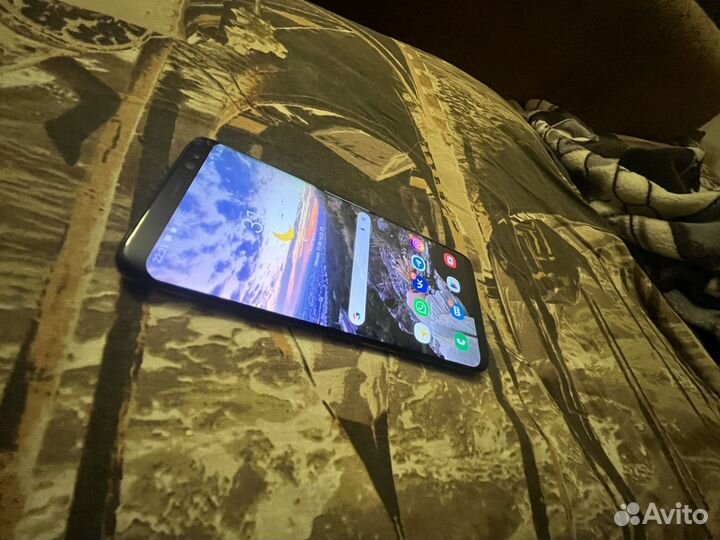 Samsung Galaxy S8, 4/64 ГБ