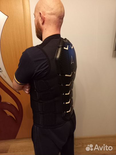 Горнолыжная защита спины atomic