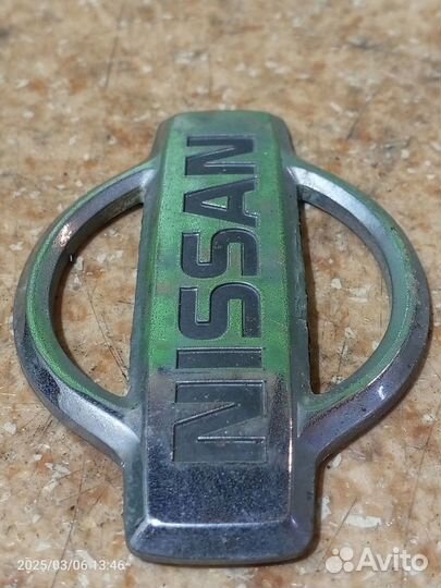 Эмблема Nissan Cefiro A32 1994 VQ20