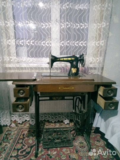 Швейная машинка