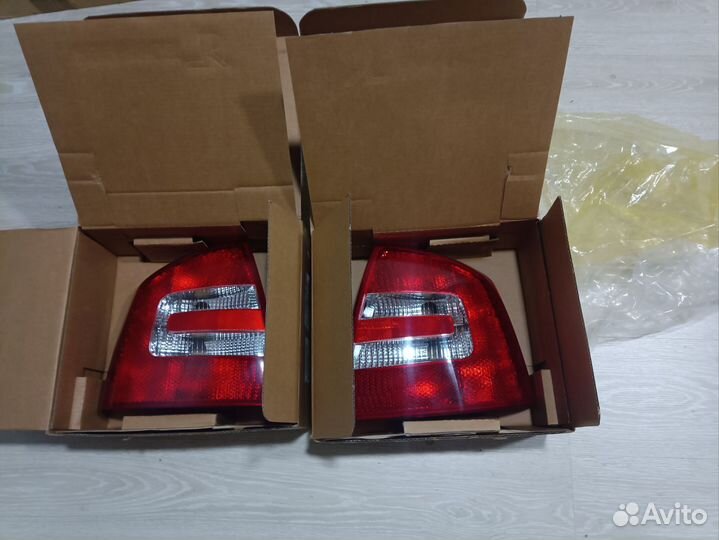 Фонарь задний левый правый skoda octavia