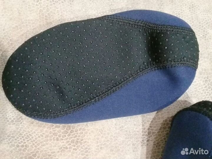 Новая обувь для бассейна малышам