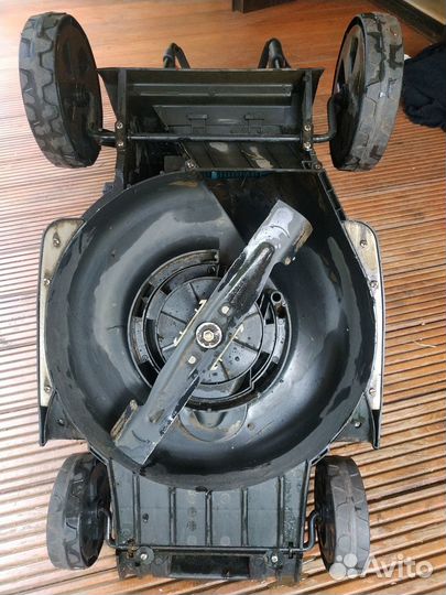 Газонокосилка Makita ELM 3720