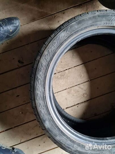 Dunlop Sport Maxx Race 235/45 R17