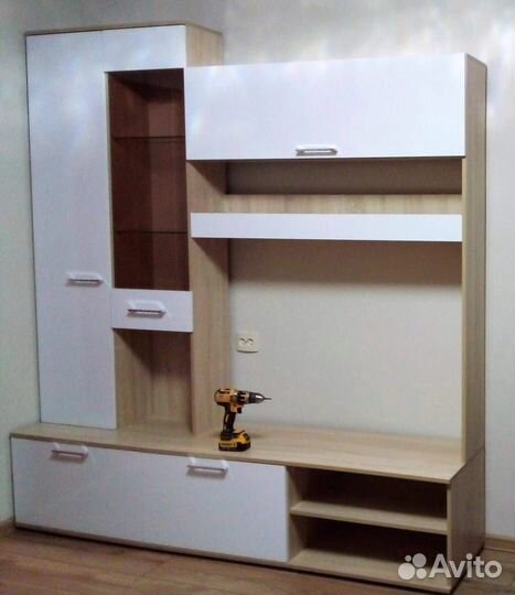 Стенка в гостиную