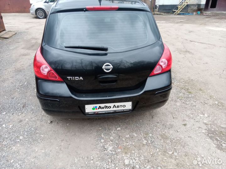 Nissan Tiida 1.6 МТ, 2011, битый, 170 000 км