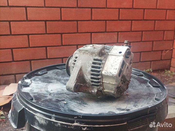 Генератор toyota camry 40