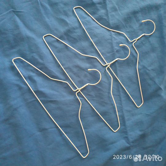 Вешалки плечики для одежды