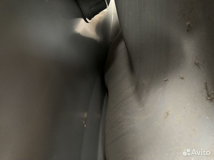 Крыло правое Четверть кузова заднее правое крыло