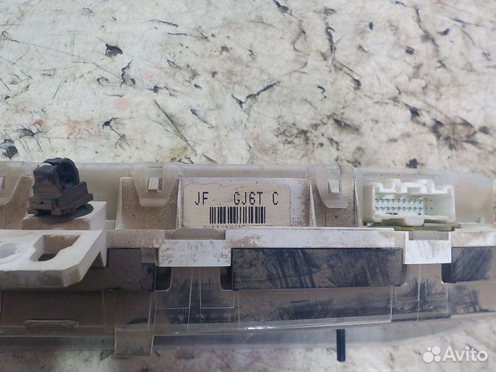 Панель приборов Mazda 6