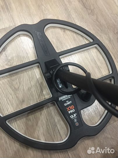 Металлоискатель Quest X10 Pro