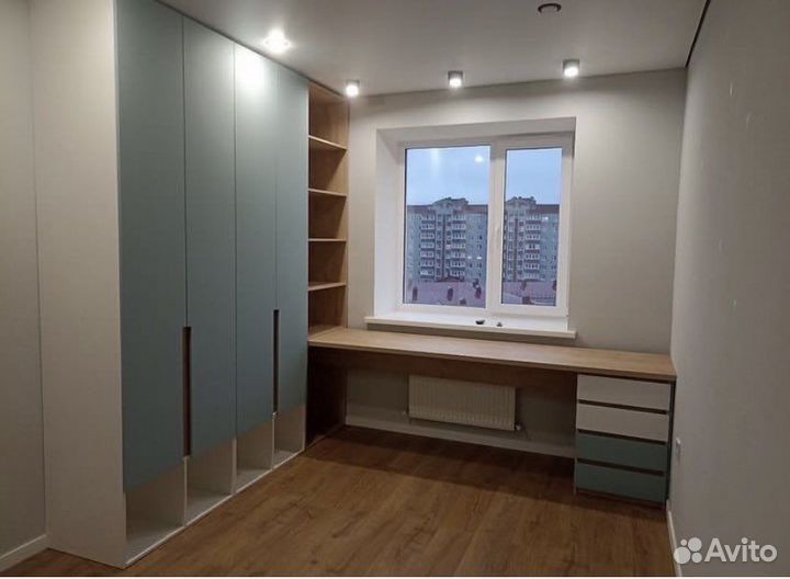 Рабочая зона у окна