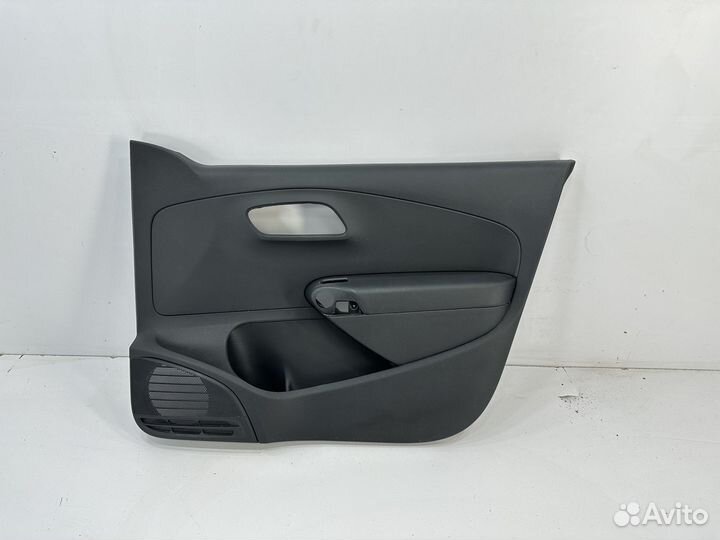VW Polo 5 2019 Обшивка двери передняя правая