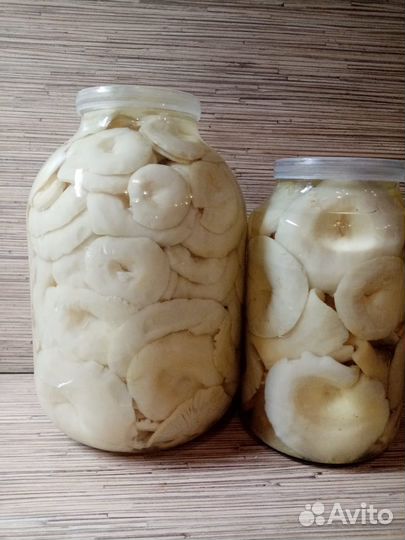 Грибы грузди соленые