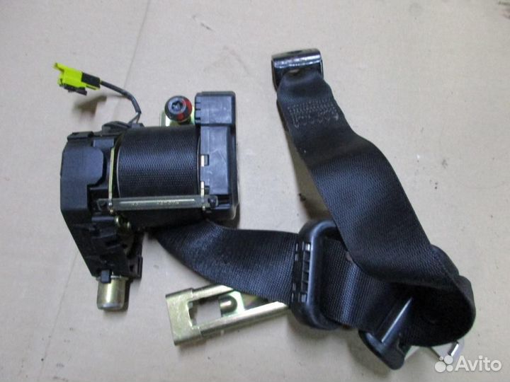 Ремень безопасности передний левый w163 ML-class