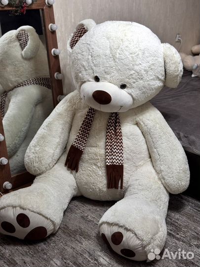 Плюшевый медведь
