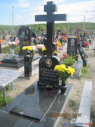 Памятники, оградки, благоустройство могил