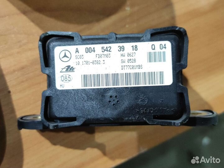 Датчик ускорения mercedes benz w221