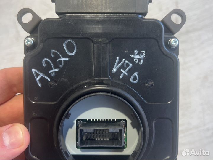 Toyota Camry v70 блок управления фары