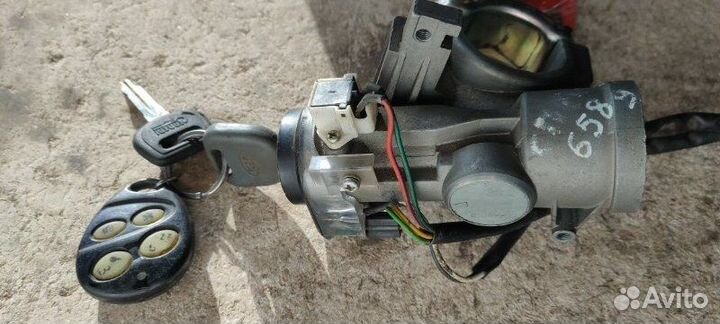 Замок зажигания Kia Spectra 1.6 2008