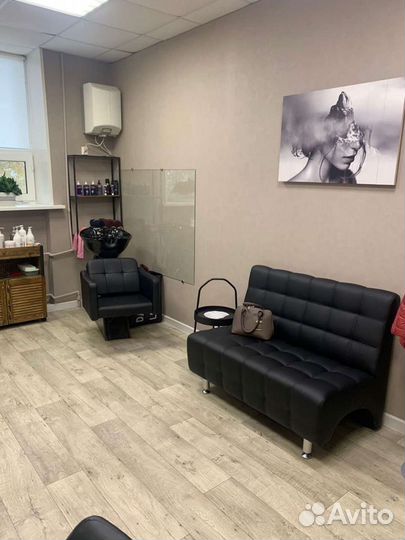 Сдам в аренду парикмахерское кресло