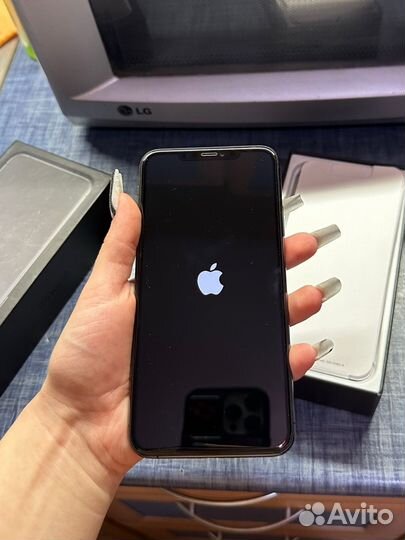 iPhone 11 Pro Max, 64 ГБ