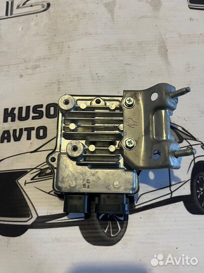 Блок управления топливным насосом Lexus Rx4