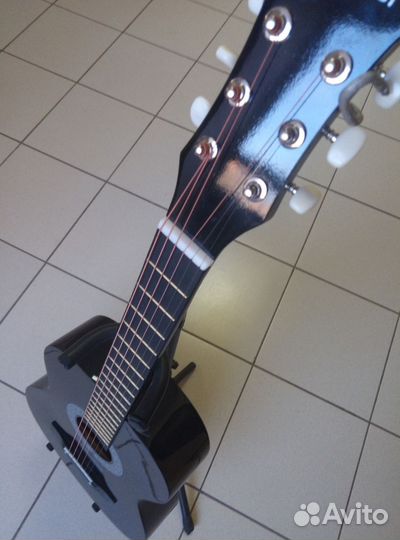 Гитара 6 струнка на анкере
