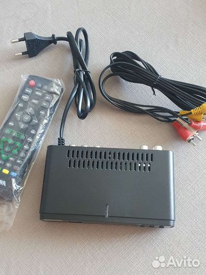 Цифровой Тв приемник ресивер новый