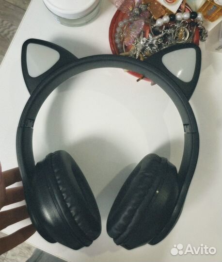 Наушники с ушами кота