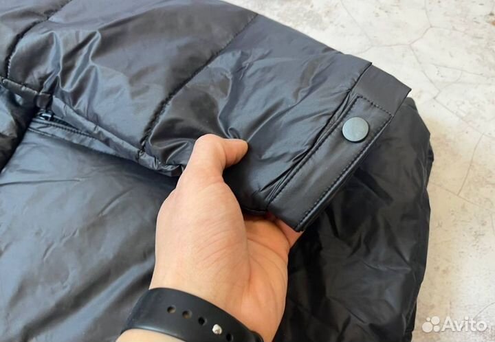 Легкие куртки Tommy Hilfinger люкс