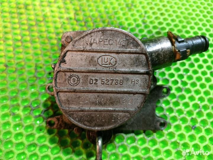 Вакуумный насос Opel Zafira