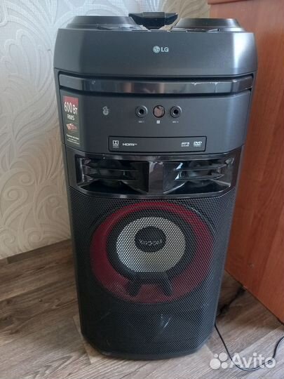 Продаю музыкальный центр