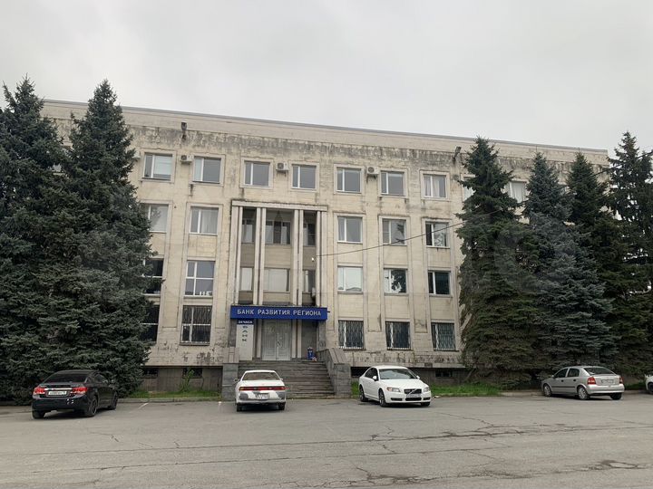 Здание, 2325 м²