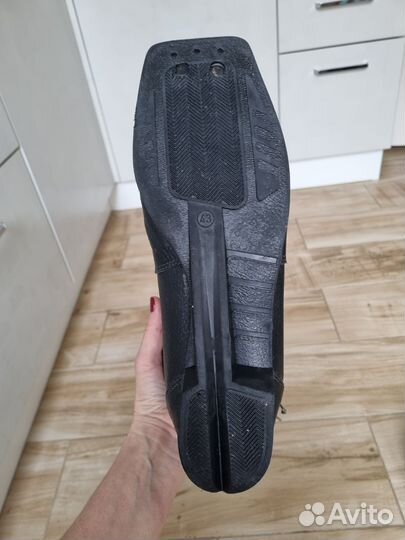 Лыжные ботинки