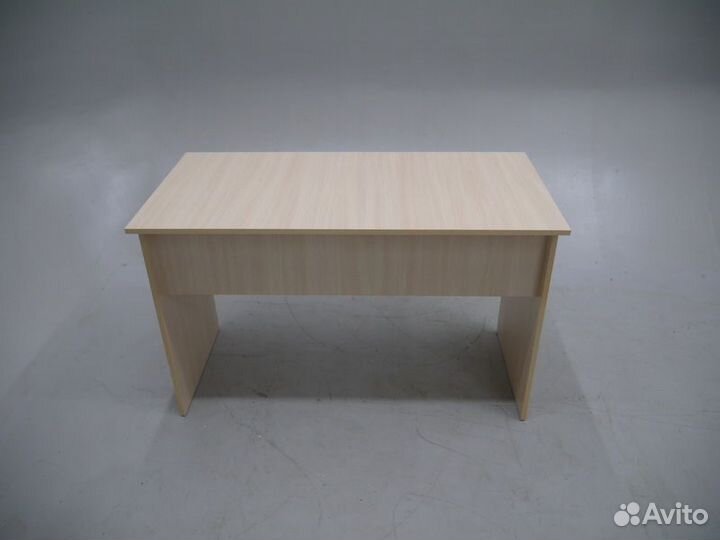 Офисная мебель стол