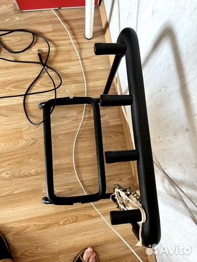 Стойка для трех гитар