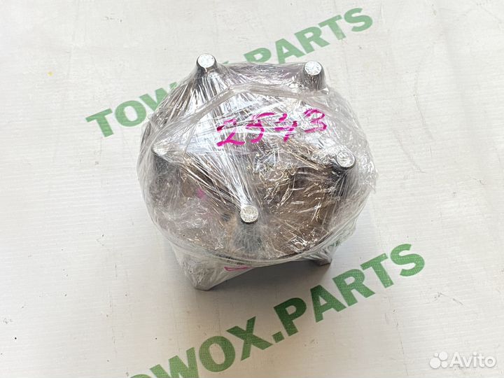 Ступица передняя Honda Legend KB1 KB2