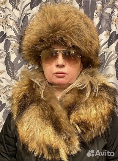 Воротник и шапка енот