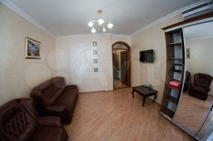 2-к. квартира, 40 м², 1/4 эт.