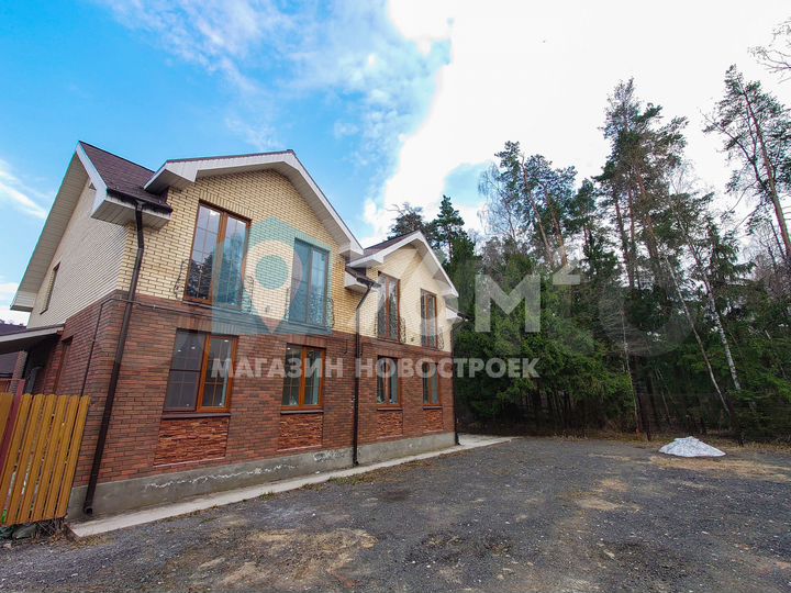 Таунхаус 100 м² на участке 3,2 сот.