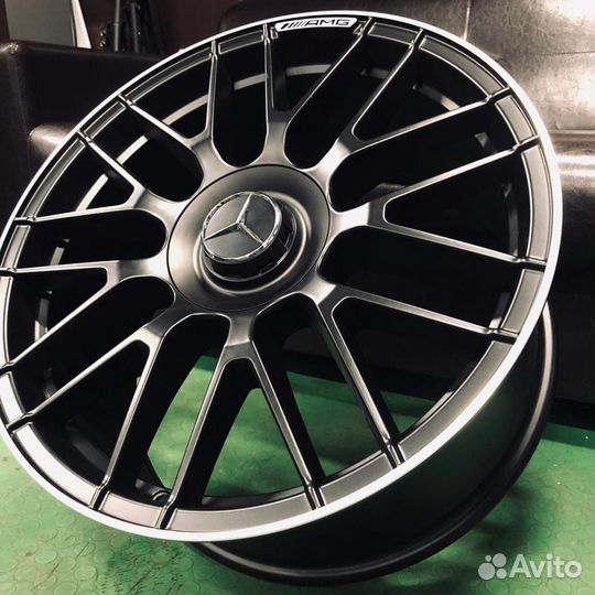 Новые диски R19 на Mercedes C Klass