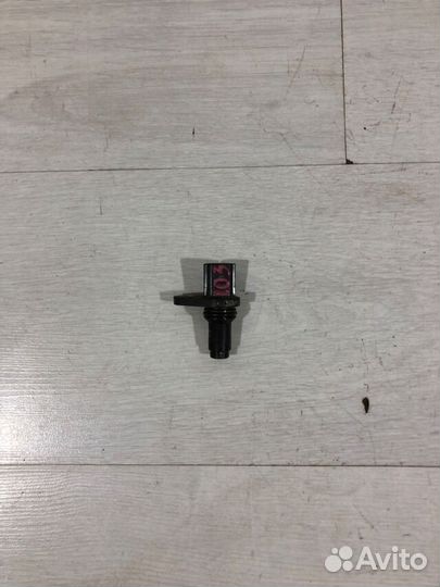 Датчик коленвала LADA xray 1.6 мт