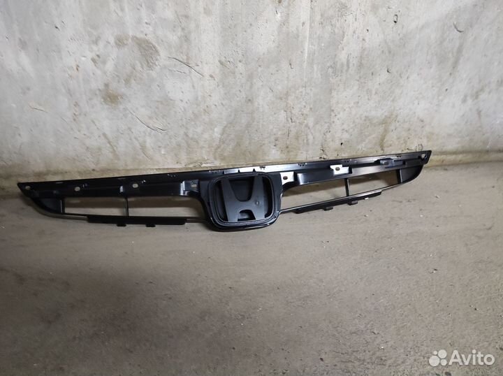 Решетка для Honda Civic 4D 2005-2011