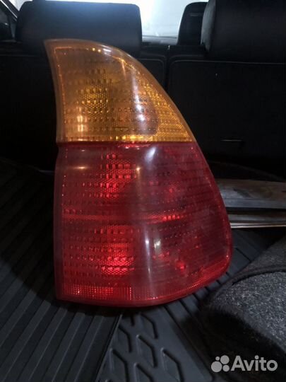 Задний правый фонарь х5