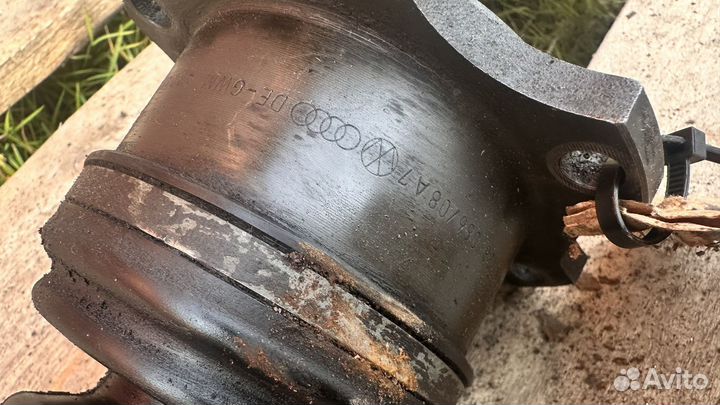 Привод передний правый Audi A4 B5 АКПП 1.8 adr