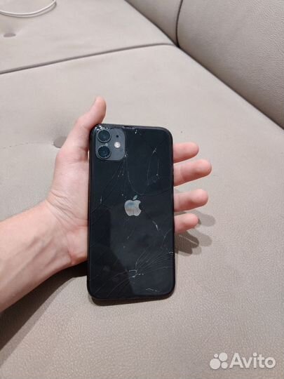 Телефон iPhone 11 128 gb