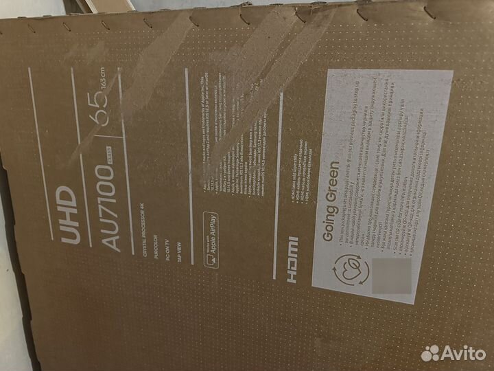 Самсунг UE65AU 7100